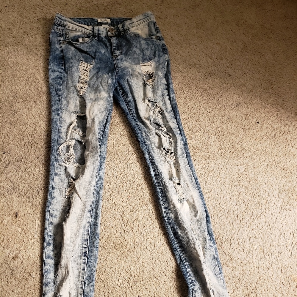 Ripped washed jeans